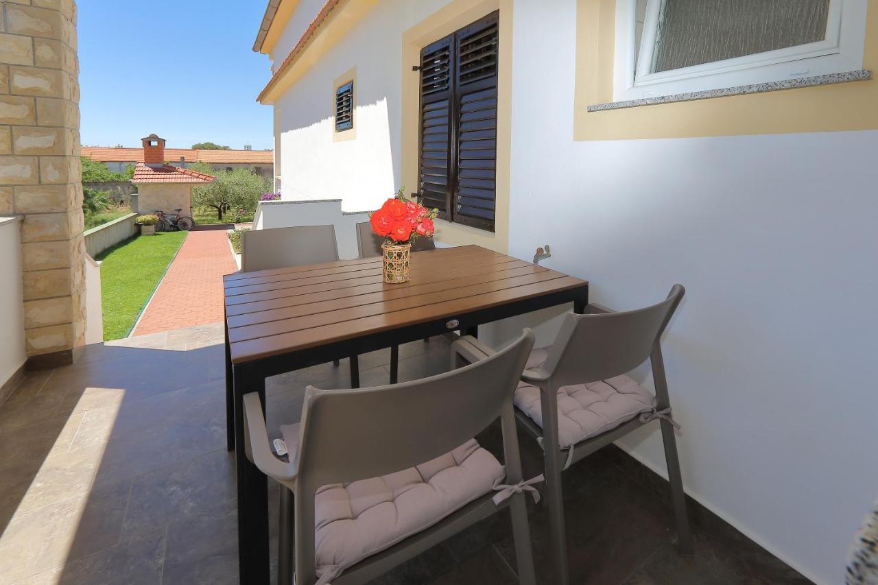 Apartmani Bruno Bibinje Exteriér fotografie